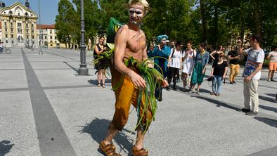 Cirque du Soleil že na ljubljanskih ulicah #foto #video
