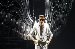 Šole zaradi Bieberjevega koncerta prestavile teste