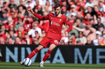 Liverpool ob odhodu Alexander-Arnolda podaljšal z Bradleyjem