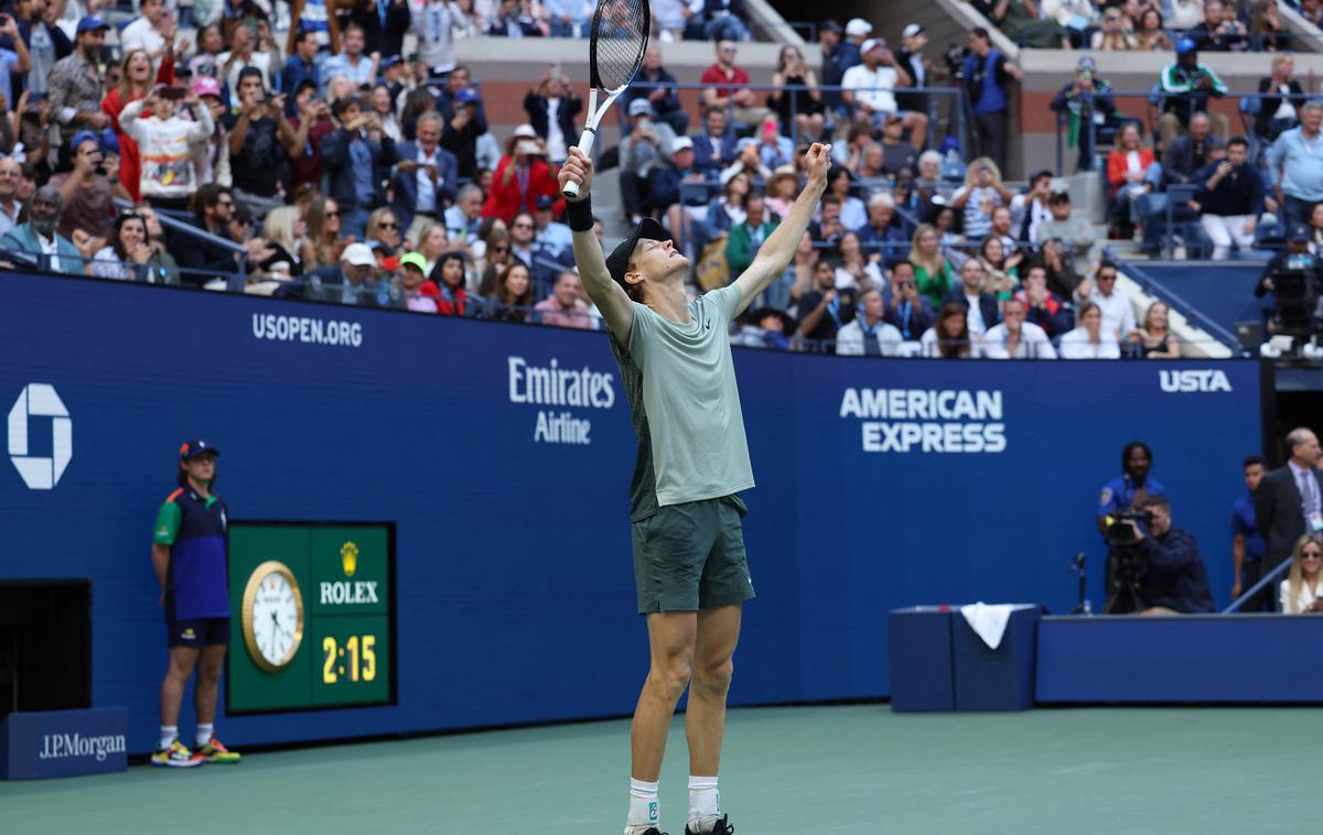 OP ZDA finale Jannik Sinner | Jannik Sinner je po treh brejkih prvi niz dobil po 40 minutah s 6:3. Drugega je dobil s 6:4. | Foto Reuters