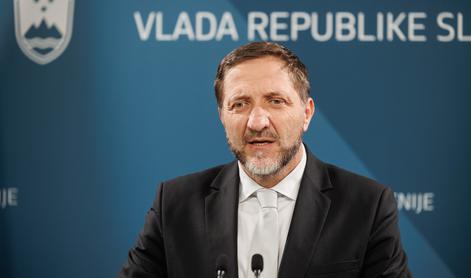 Iz rasti v padec: Zakaj se slovensko gospodarstvo ohlaja? #video