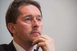 Ali Gregor Virant potrebuje zasilni izhod? "Ne," je prepričan sam.