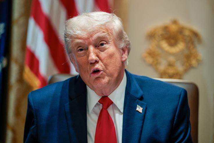 Donald Trump kongresa ni nikoli prosil za dovoljenje za vojno. | Foto: Reuters