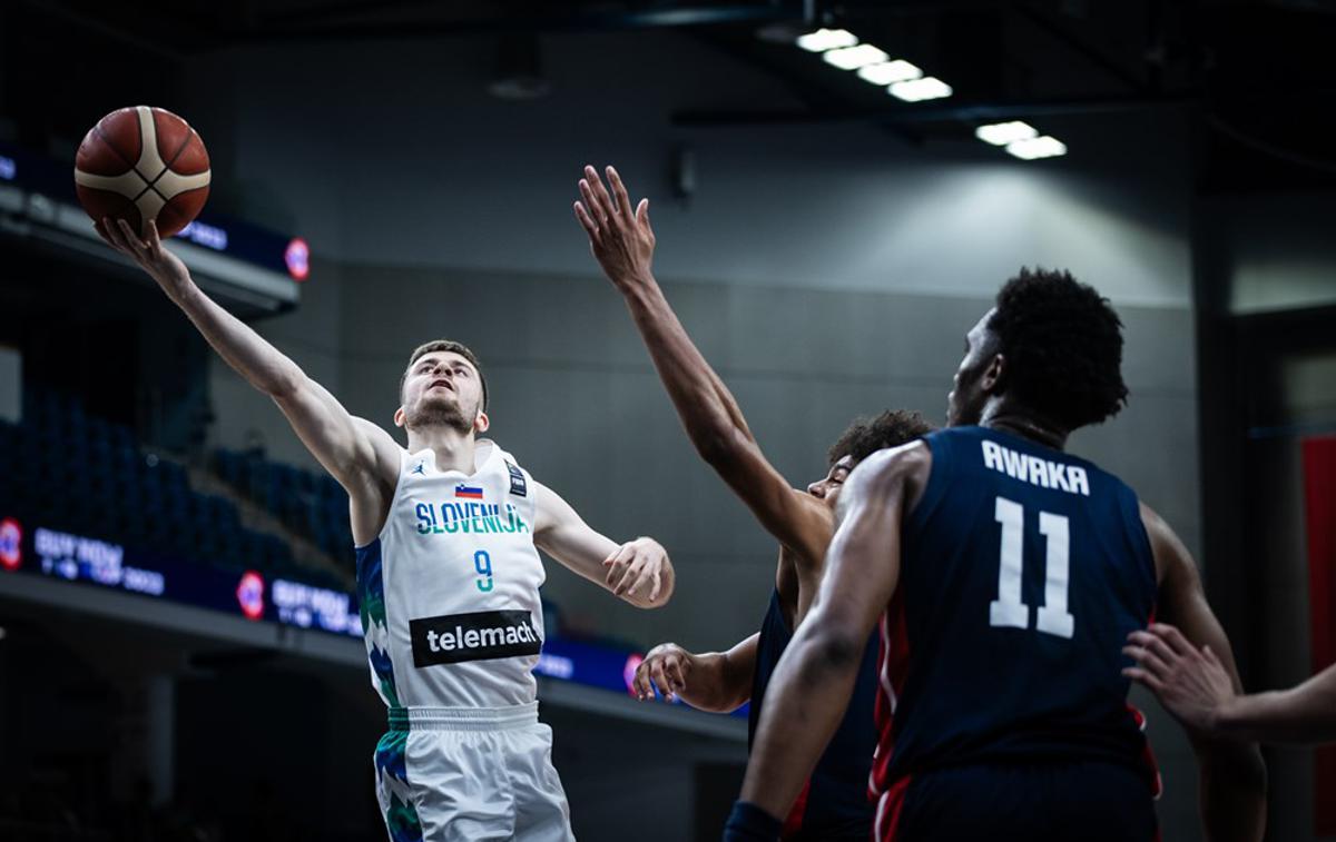 Slovenija U19 | Slovenski košarkarji so bili blizu uspeha. | Foto FIBA