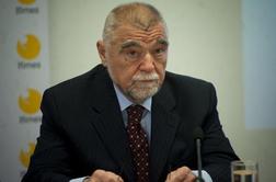 Mesić: Ali se želi z napadi name preusmeriti pozornost?
