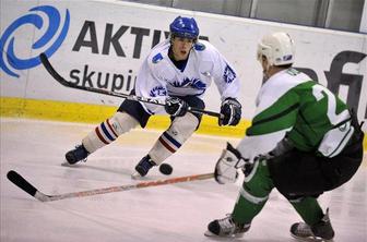 HK Olimpija in mladi Jesenice začeli z zmago