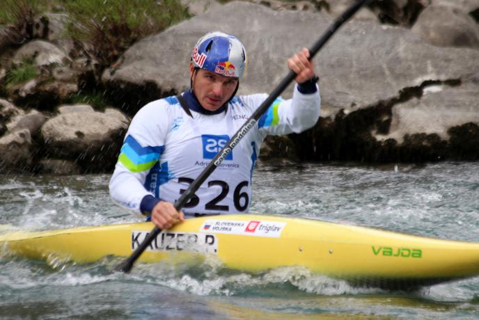 Kauzer zmagal že v uvodu v sezono