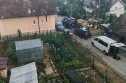 Oboroženega moškega, ki je bil na begu, našli mrtvega