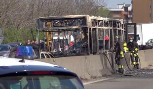 Italija: ugrabil in zažgal šolski avtobus z več kot 50 otroki