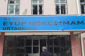 Eksplozija v šoli ubila dva človeka
