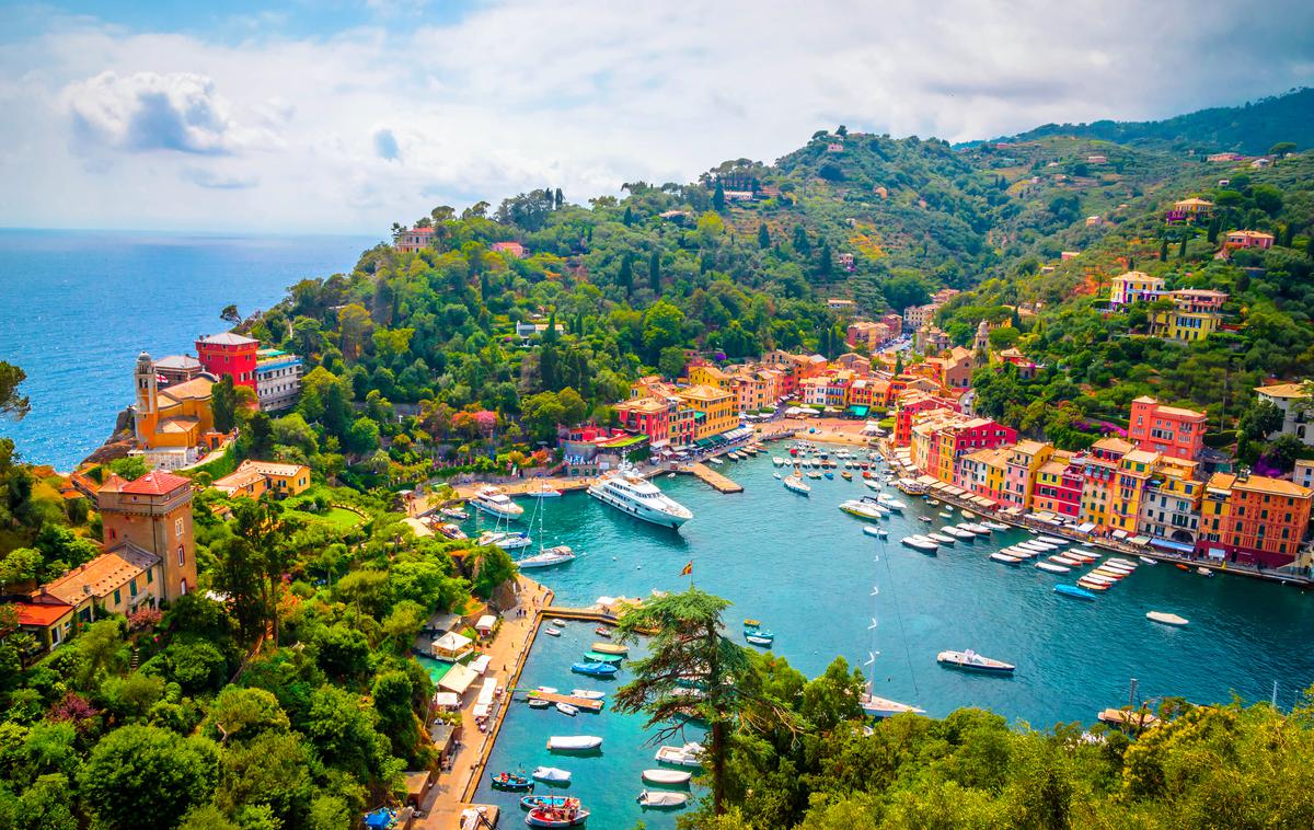 Portofino | Mesto Portofino na italijanski rivieri z nekaj več kot 400 prebivalci vsako leto privabi ogromno turistov. | Foto Shutterstock