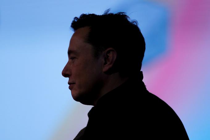 Elon Musk je podjetje SpaceX znanstveni raziskavi merjenja protiteles priključil v času, ko je v svetu vladala bržkone največja panika zaradi pandemije novega koronavirusa. S tem je v svojem podjetju zagotovil določeno mero strokovnega nadzora, ki je omogočal razmeroma normalno nadaljevanje dela.  | Foto: Reuters