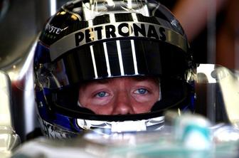 S Ferrarijem prvi Bianchi, Mercedes preizkušal nov izpuh