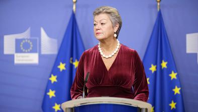 Bruselj z načrtom za pripravo članic na izvajanje migracijskega pakta EU