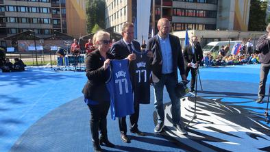 V Celju zaživeli novi igrišči Mavs in Dončić #foto