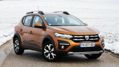 Žarometi LED serijski, ne pa ročna klima: to je najcenejši avto v Sloveniji