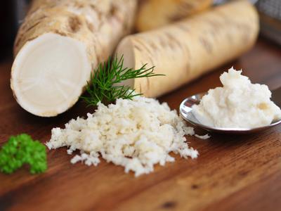 Svež ali iz kozarca: velika razlika pri hrenu, ki jo večina spregleda