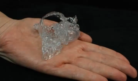 Velik korak za otroško kirurgijo: zdravniki s srcem iz 3D-tiskalnika rešili dojenčka 