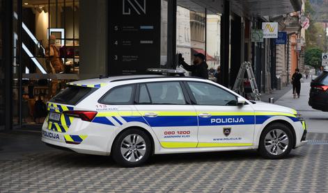 Par s petimi otroki kradel v trgovinah v krškem nakupovalnem središču