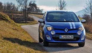 Oblikovno in vsebinsko osvežen twingo je zapeljal na slovenske ceste