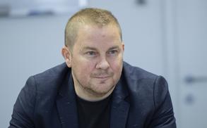 Kako je bližnji sodelavec Janeza Janše prišel do poceni stanovanja v Kranjski Gori