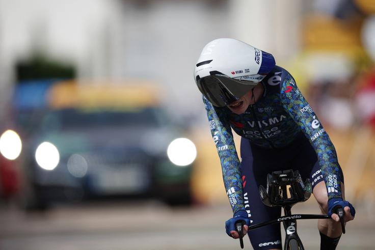 Jonas Vingegaard je prvo od dveh voženj na čas na letošnjem Touru končal na 4. mestu, s 37 sekundami zaostanka za zmagovalcem etape Remcom Evenepoelom in 25 sekundami za Tadejem Pogačarjem.  | Foto: Reuters