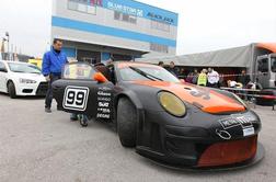 V Logatcu porsche 997 GT2 proti buggyjem