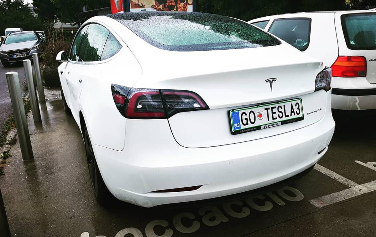 Tesla model 3 | Eden izmed slovenskih avtomobilov tesla model 3. | Foto Gregor Pavšič