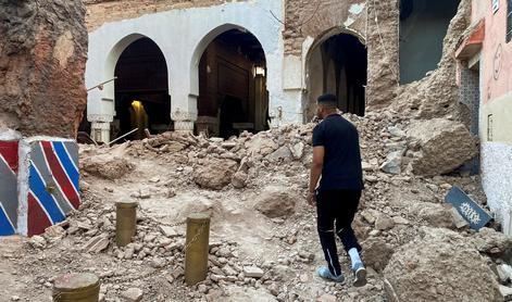 Število žrtev potresa v Maroku se je povzpelo nad tisoč. Vsi poleti so polni.  #foto