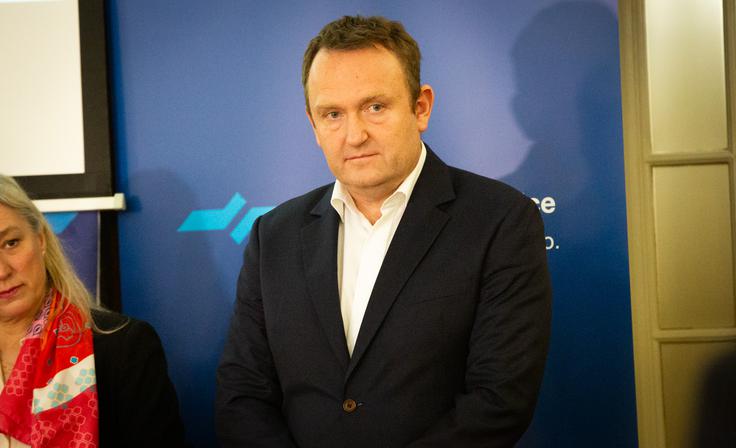 Glede na rast obsega tovora bodo v prihodnje verjetno morali razmišljati tudi o nakupu dodatnih novih lokomotiv, tudi z novo dokapitalizacijo skupnega podjetja s češkim partnerjem, je danes povedal generalni direktor SŽ Dušan Mes. | Foto: Lana M. Orel