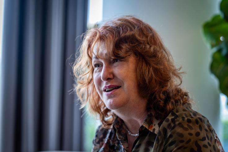 "Adolescentno obdobje je turbulentno, to je čas, ko se je treba zaljubljati, ko je treba biti srečen, ko je treba imeti prave prijatelje ob sebi, dogajajo pa se številne stvari. Tako da nikakor ne moremo reči, da imajo otroci težave samo zato, ker so razvajeni," je prepričana Gomboc. | Foto: Gaja Hanuna