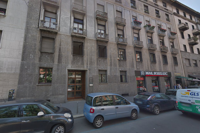 Stavba v italijanskem Milanu, v kateri ima sedež družba Hacking Team. Podjetje Neutrino, ki so ga ustanovili nekdanji zaposleni v Hacking Team, je medtem oddaljeno manj kot kilometer. | Foto: Google Street View