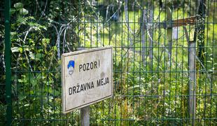 Prijeli Hrvata in tri Slovence, ki so pomagali pri ilegalnih prehodih meje