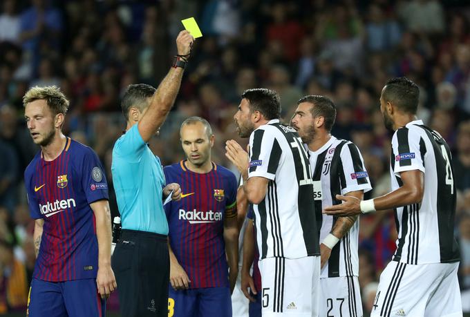 Na obračunu večera na Stamford Bridgeu bo pravico delil Damir Skomina. | Foto: Reuters