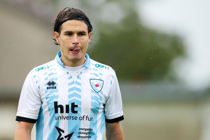 Etien Velikonja nekoliko presenetljivo ostaja v Gorici in bo igral tudi v drugi ligi. | Foto: Matic Klanšek Velej/Sportida