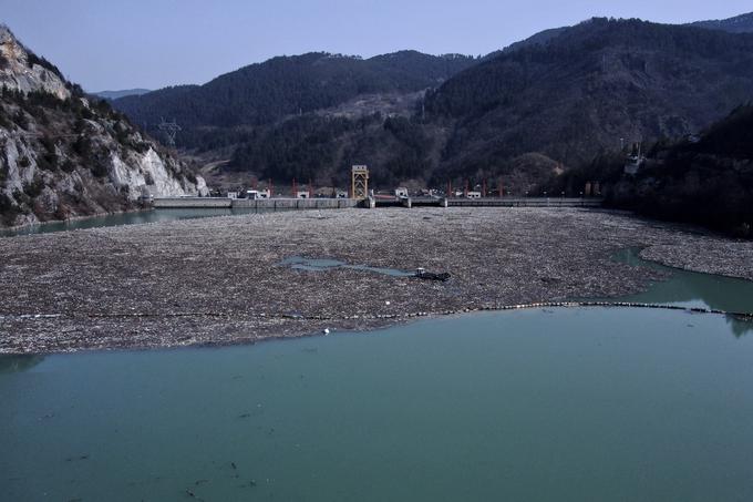 Odpadki na reki Drini pri hidroelektrarni Višegrad | Foto: Guliverimage/Vladimir Fedorenko