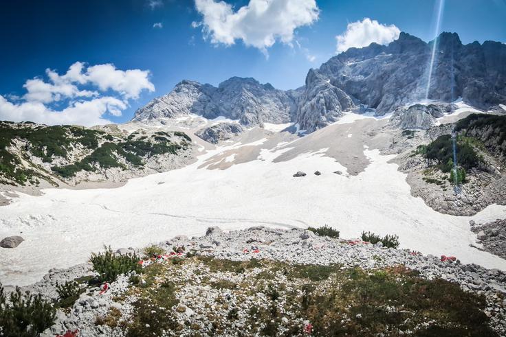 Gre za alpinistično smer, na kateri ni varoval.  | Foto: Bojan Puhek