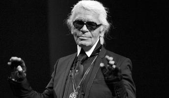 Sedem let po smrti Karla Lagerfelda se začenja boj za njegovo 200-milijonsko premoženje