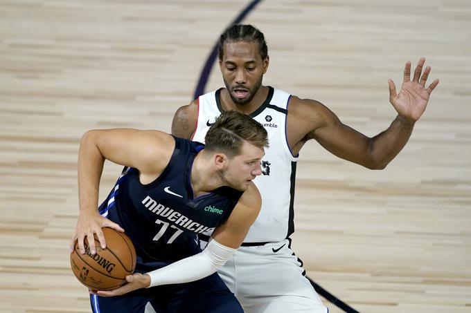 Luka Dončić in Kawhi Leonard, ki je v prejšnji sezoni osvojil naslov s Torontom, se bosta očitno kmalu srečala v končnici lige NBA. | Foto: Getty Images