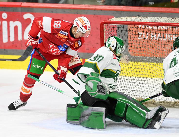 Luka Gomboc je zabil enega izmed treh zadetkov za Celovec. | Foto: EC-KAC/Florian Pessentheiner
