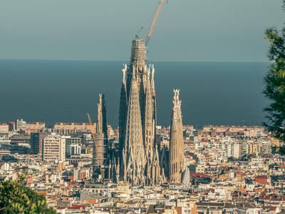 Sagrada Familia: kaj je v ozadju po novem najvišje cerkve na svetu? #video
