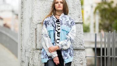 Oblikovalka in pevka Sheby: Tekstilna industrija je na splošno zelo umazana #UličniStil
