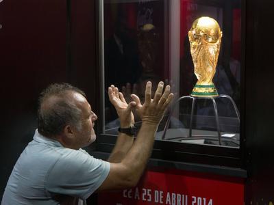 Vrtoglave cene vstopnic za SP 2026