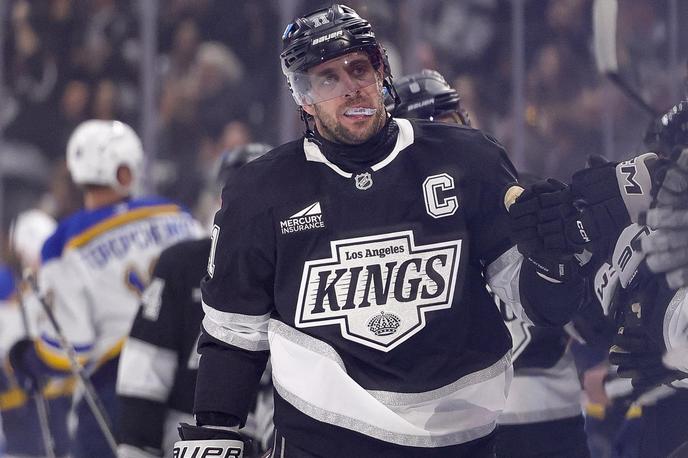 Anže Kopitar | Anže Kopitar po klubski sezoni ne bo oblekel še reprezentančnega dresa. | Foto Reuters