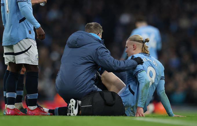 Erling Haaland je zaradi lažje poškodbe kolena izpustil zadnjo tekmo lige prvakov in tekmo premier lige. | Foto: Reuters