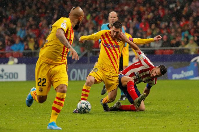 Lionel Messi | Barcelona ni imela prav veliko priložnosti proti Atleticu, ko pa je vendarle prišla do strela na gol, pa je bil tam nepremagljivi Jan Oblak. Luisa Suareza je spravil v obup, je pa Škofjeločan v 86. minuti le klonil, premagal pa ga je argentinski virtuoz Lionel Messi. | Foto Reuters