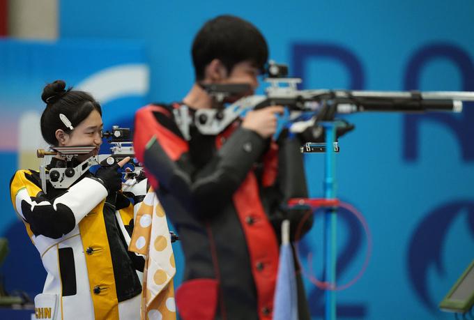 Yuting Huang in Lihao Sheng sta dobila prvo olimpijsko zlato v Parizu. | Foto: Reuters
