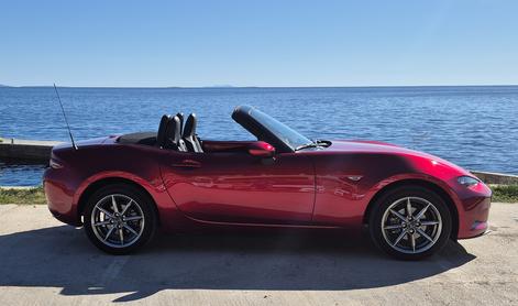 Na Hvar z malim roadsterjem: tisoč kilometrov zgoraj brez #foto