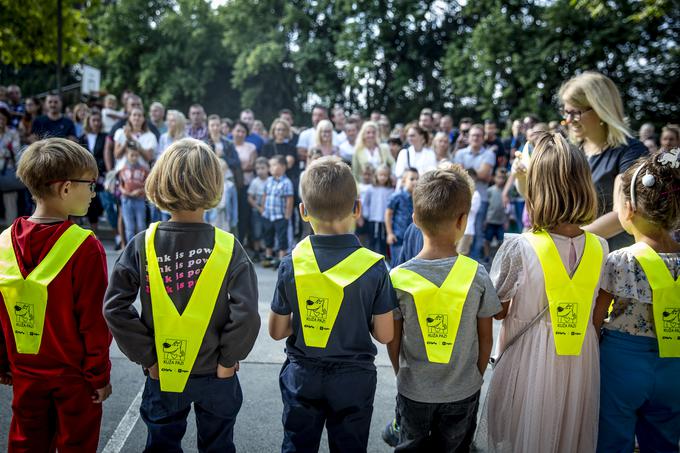 Včeraj je bil prvi šolski dan za nekaj več kot 20.700 prvošolčkov, za še skoraj 174 tisoč učencev in okoli 82 tisoč dijakov pa se je začelo novo šolsko leto. | Foto: Ana Kovač