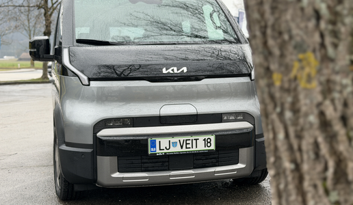 Pogrešate enoprostorce? Svojega so v Slovenijo pripeljali Korejci.